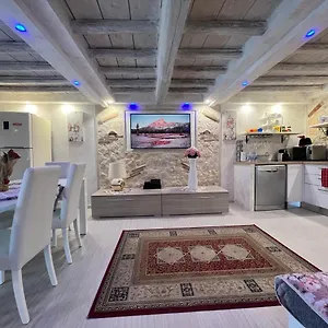 Historic Center, 800 Meters From The Trevi Fontain Apartment Rome